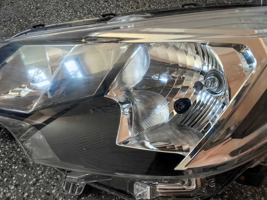 Фар за Mitsubishi Space Star