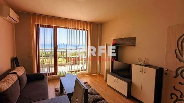 Дава се под наем Двустаен апартамент в Бургас, Сарафово - 68 кв.м за 357 € - Снимка #2