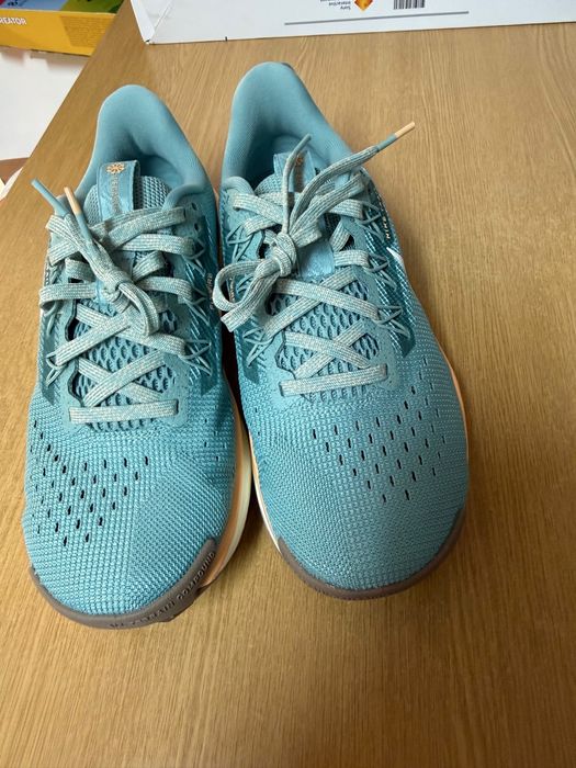 Nike marimea 36,5 noi