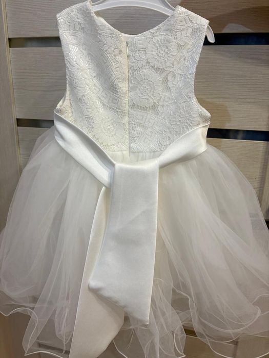 Продам платья детские