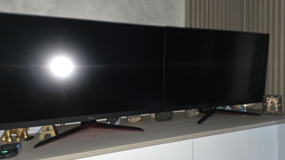 LG monitor Ultragear 32 inch