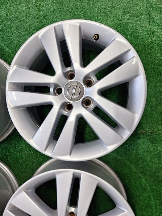 Опел "Мерива"-16цола-5/110-с датчици-оригинални