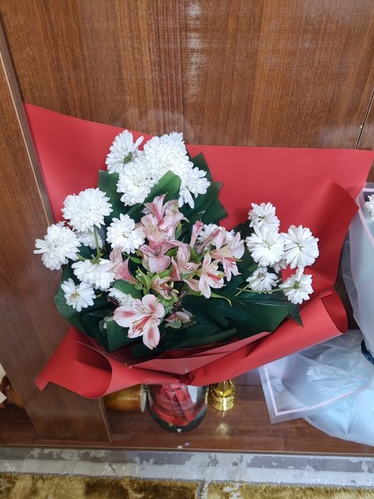 Готовые цветы букет