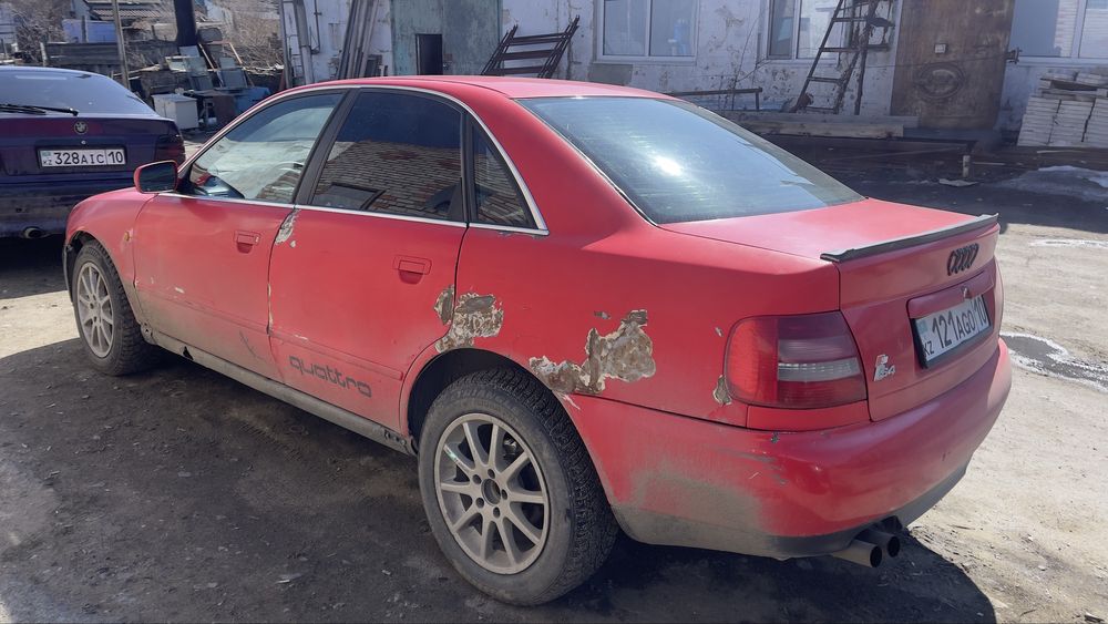 Ауди а4 1.8турбо quattro