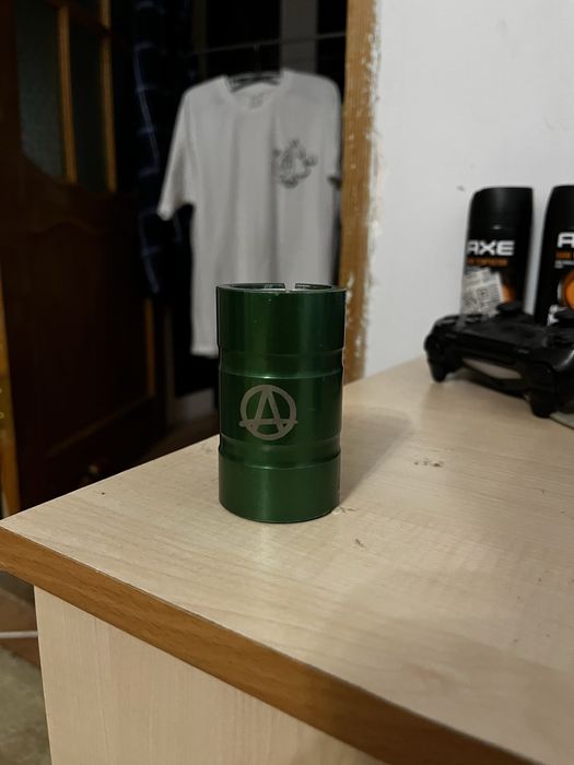 Зажим на трюковой самокат APEX