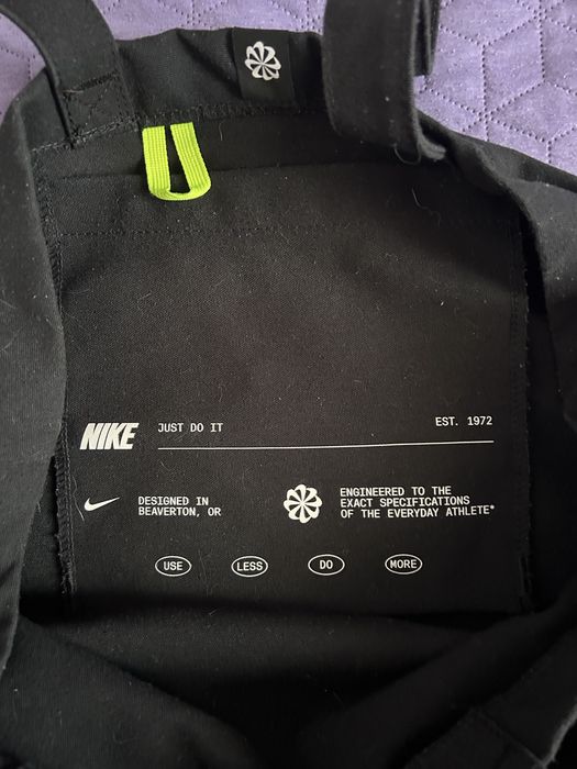 Tote чанта Nike