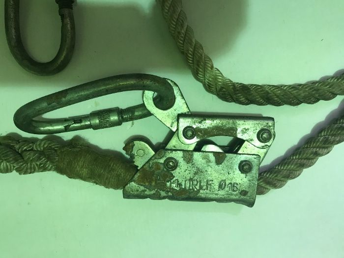 Coarda cu carabine si opritor