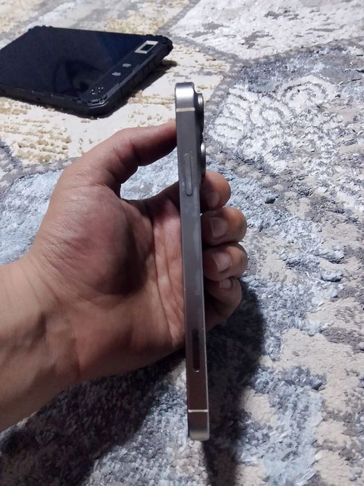 Iphone Xr 15 pro korpusda