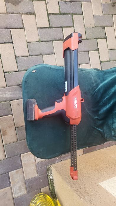 Pistol profesional de silicon Hilti HDE 500- A 12