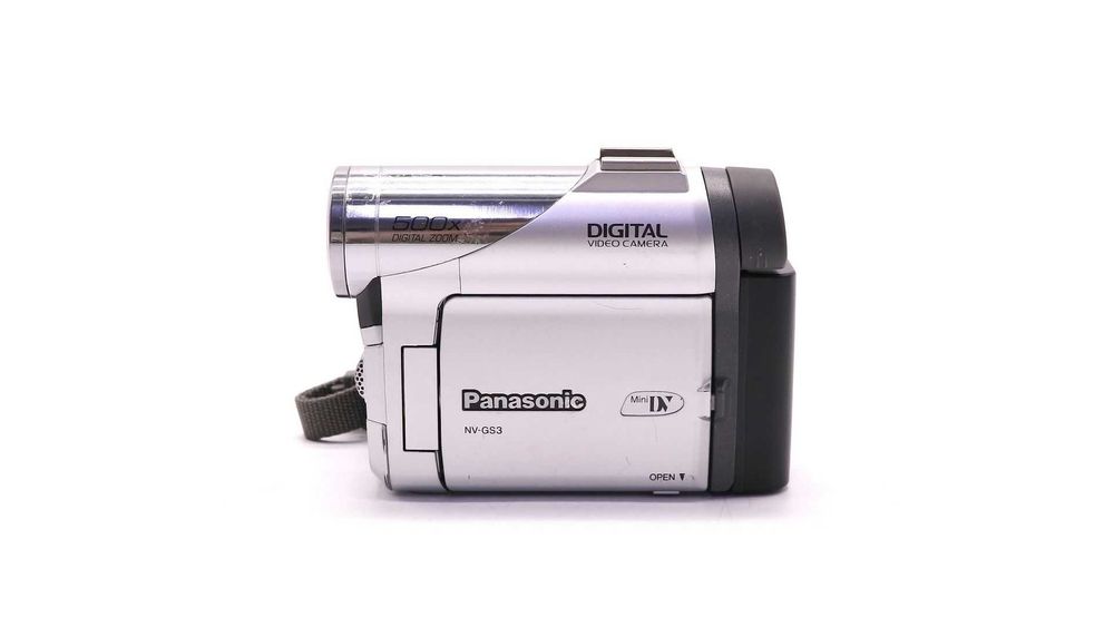 Видеокамера-Panasonic NV-GS3