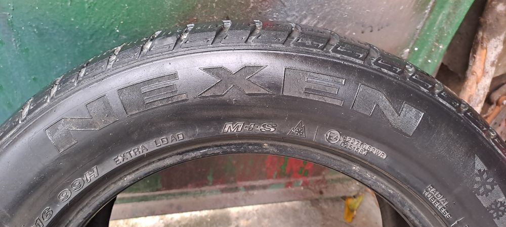 Продавам зимни гуми NEXEN Winguard два броя 225/55/16