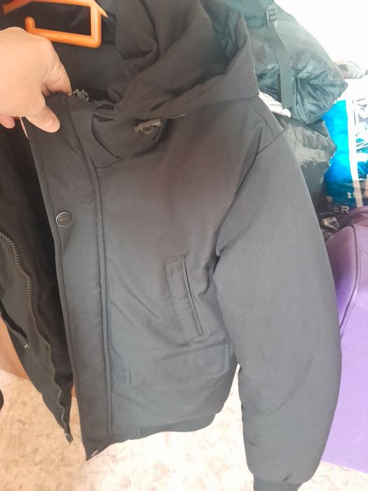 Пуховики продам почти новый