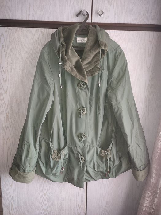 Демисезонные пальто 50-52 размер