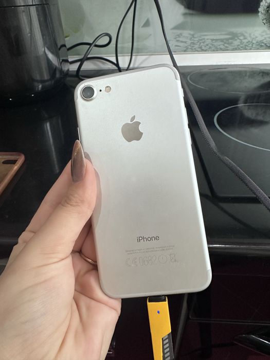 Vand Iphone 7  128 GB