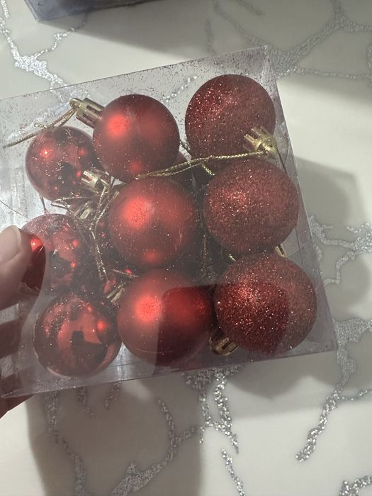 Продаю шары для елки