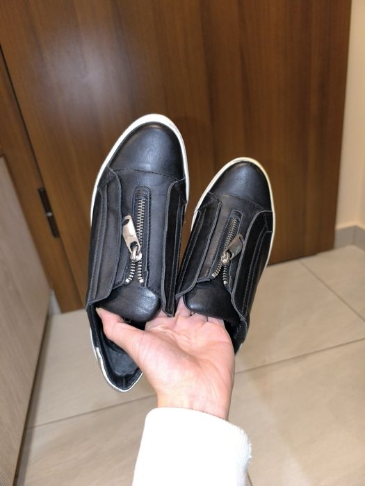 Dess естествена кожа кецове 36номер