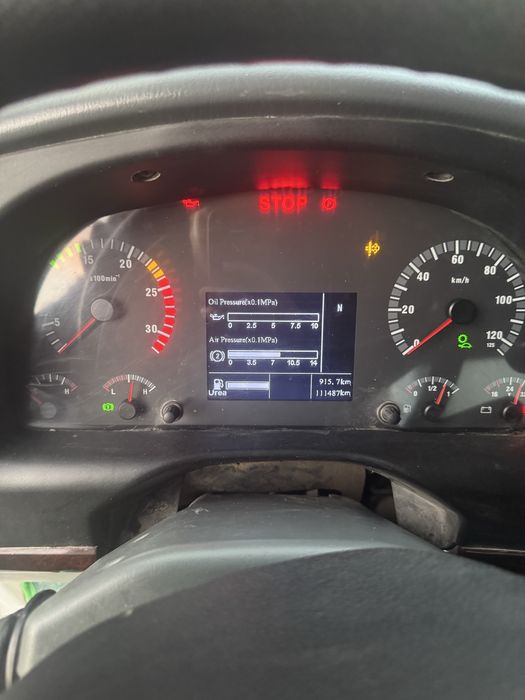 HOWO moshina sotilade