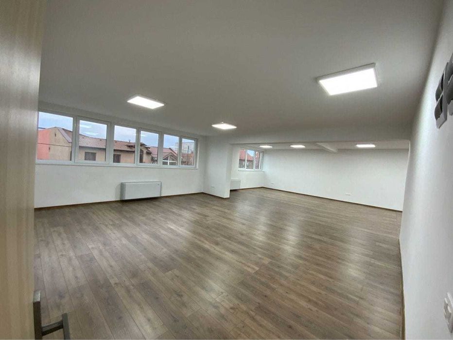 Proprietar inchiriez birou premium in zona centrala