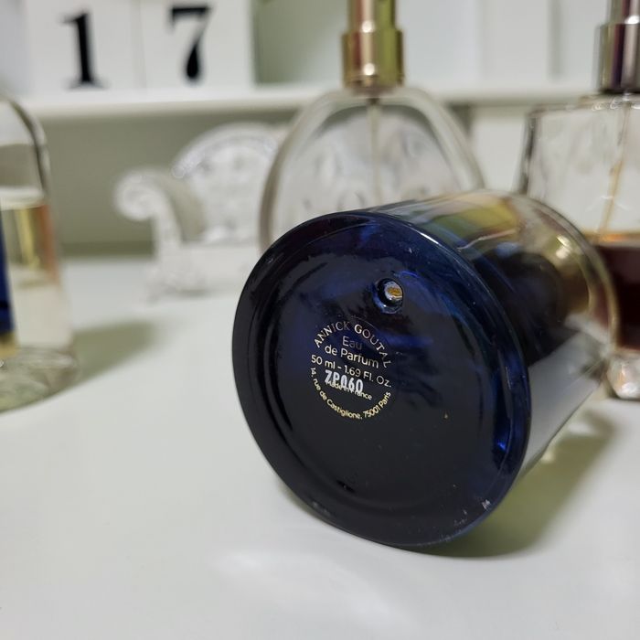 Lot 4 sticle partiale parfum