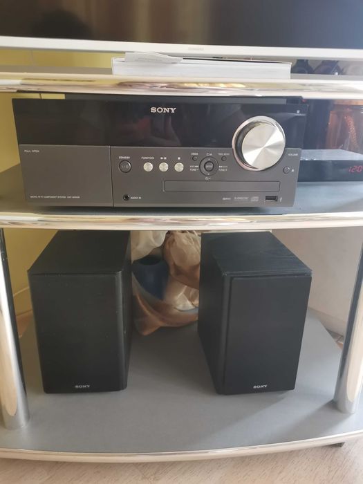 Продавам немски CD плейър Сони