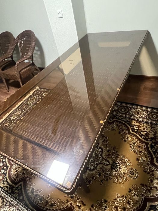 качеля и стол со стулями из ратанга