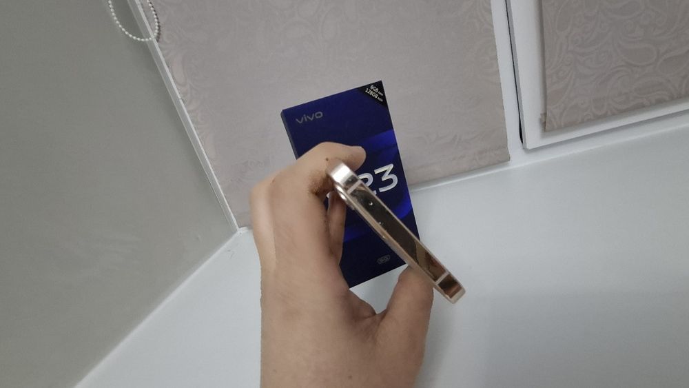 Продам Смартфон vivo