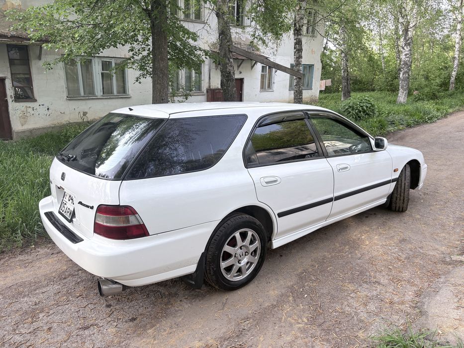 Хонда Аккорд 5, универсал продам