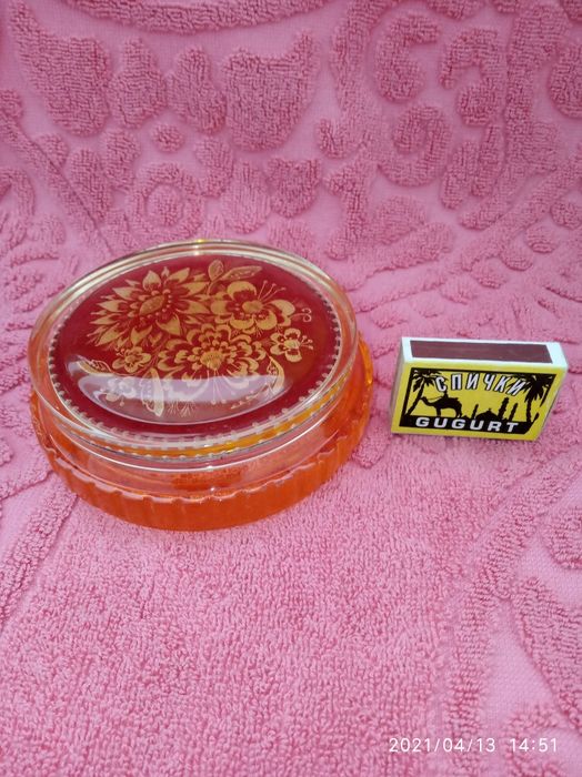 Шкатулка из оргстекла.