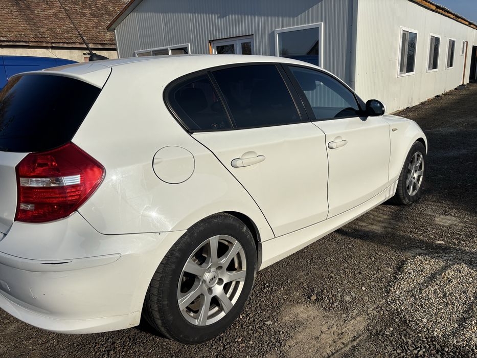 BMW Seria 1 116d • 2.0 Diesel • 2009 • Manual • Înmatriculat