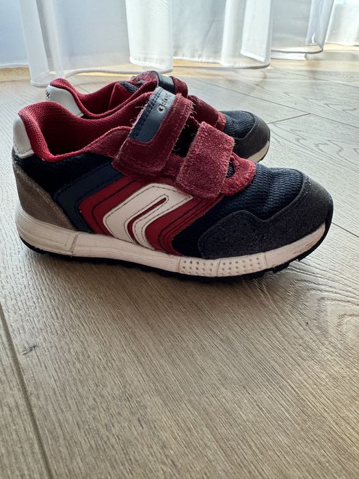 Adidasi Geox marime 26