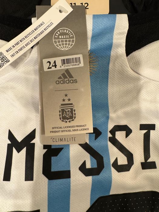 Costum sport mărimea :22,24,26,28