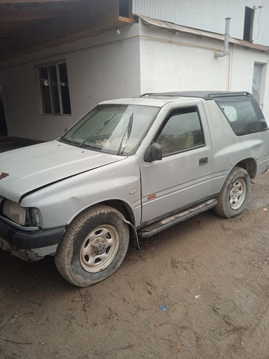 Опел франтера 95