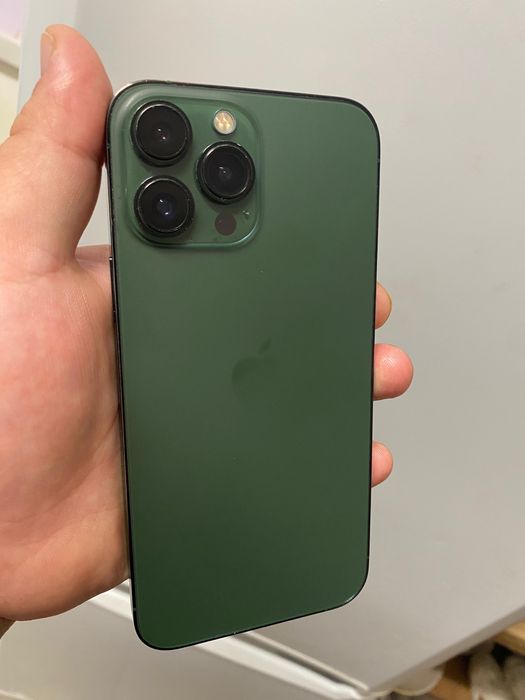 Продам Айфон 13про макс