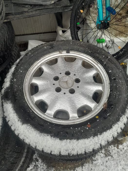 Продам шины комплект