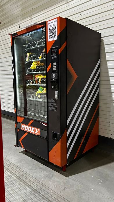 Снековый апарат холодильник