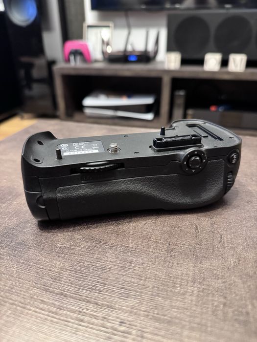 Grip Nikon MB-D12 pentru D800/D810 original nou !