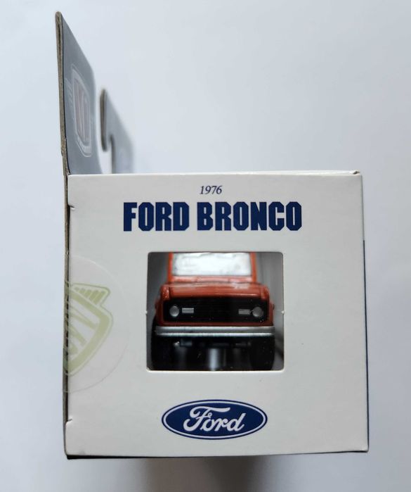 Macheta Auto Pentru Colectie 1976 Ford Bronco M2 Machines