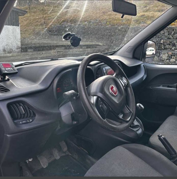 Фиат Добло хладилен пикап