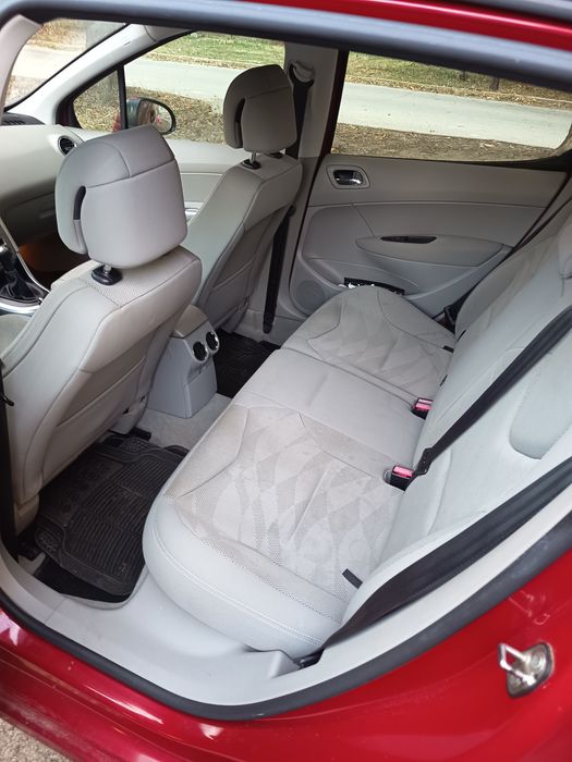 Peugeot 308 sport +