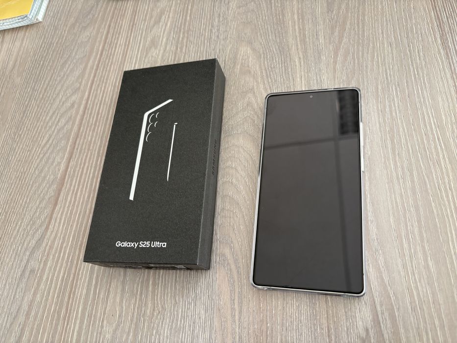 Samsung Galaxy s25 ultra