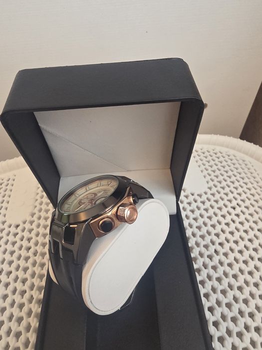 INVICTA часовник