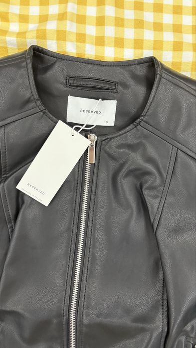 Reserved дамско черно кожено яке еко кожа