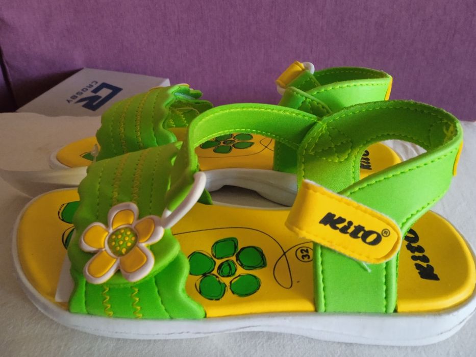 Босоножки для девочек