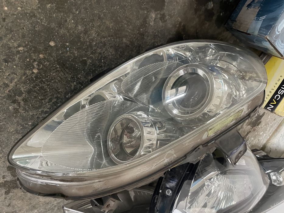 Far bixenon fiat Croma complet