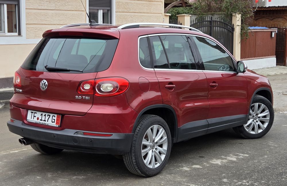 Vw  Tiguan  benzina  4x4 automat
