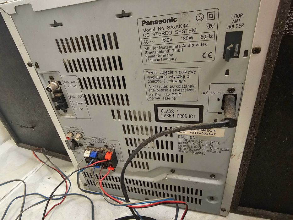 Combina muzicala Panasonic SA-AK44 + SB-AK44 185W hungary nu china Aux si tuner functionale, cd defect caseta functioneaza partial