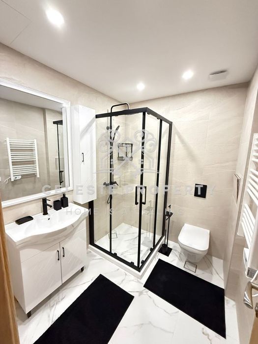 Дава се под наем Тристаен апартамент в София, Център - 120 кв.м за 2224.11 € - Снимка #8