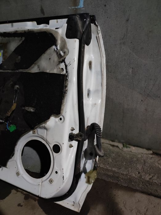 Дверь задняя левая Субару Б4