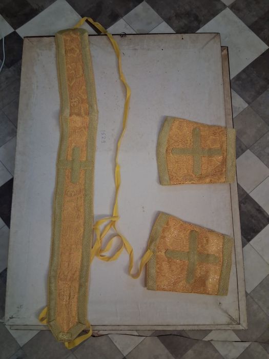 Set de veșminte liturgice