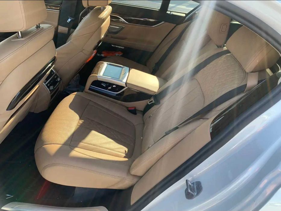 Промоция! Абитуриентски балове 2024 BMW 740Li M package